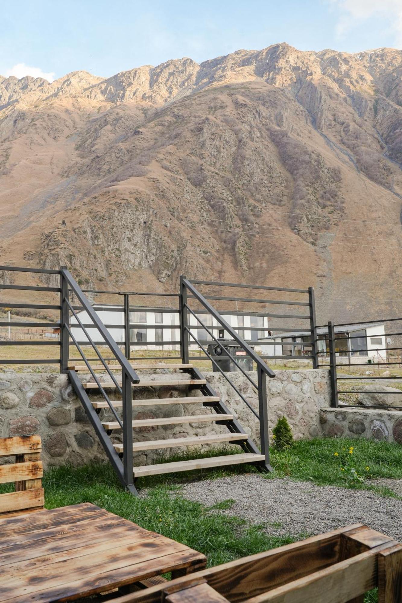 Savalley Kazbegi Exterior foto